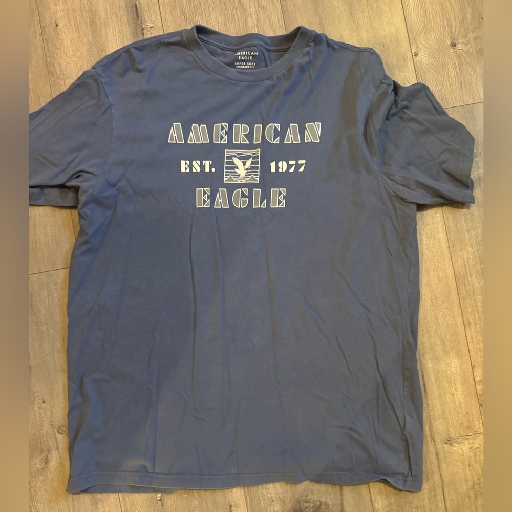 American Eagle Super Soft Graphic Tee – Size Large